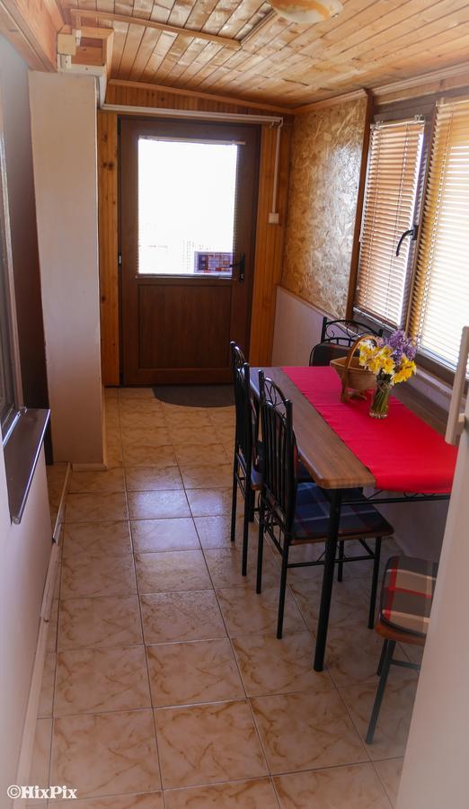 Srebarna Lakeview Apartments Srebŭrna Стая снимка